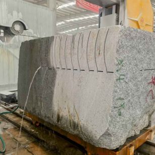 牡丹江 602，大花芙蓉白，绳锯加工弧形路沿石