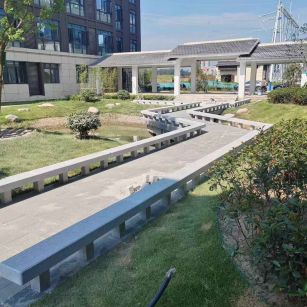 牡丹江 芝麻灰小区坐凳&栏杆安装效果