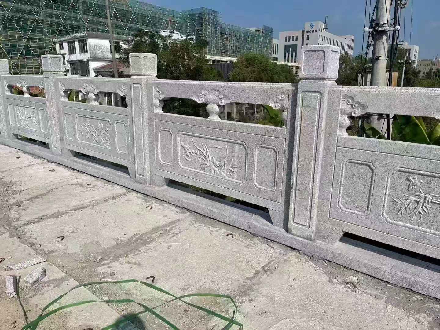 牡丹江 芝麻白栏杆
