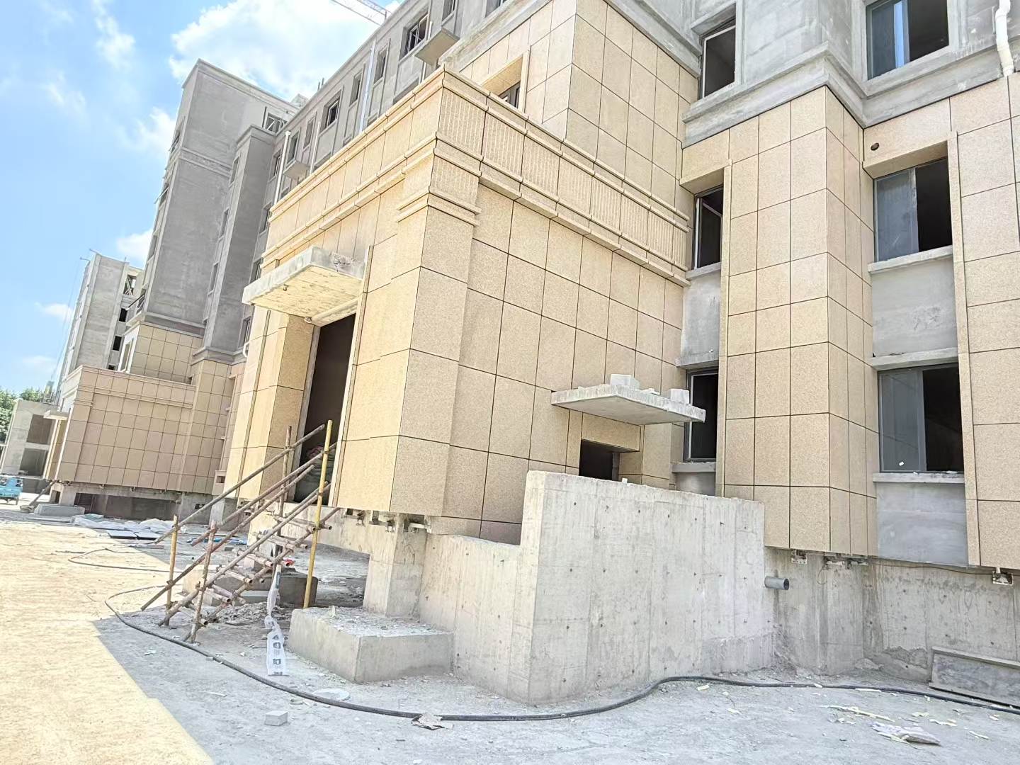 牡丹江 黄金麻干挂，工地实拍