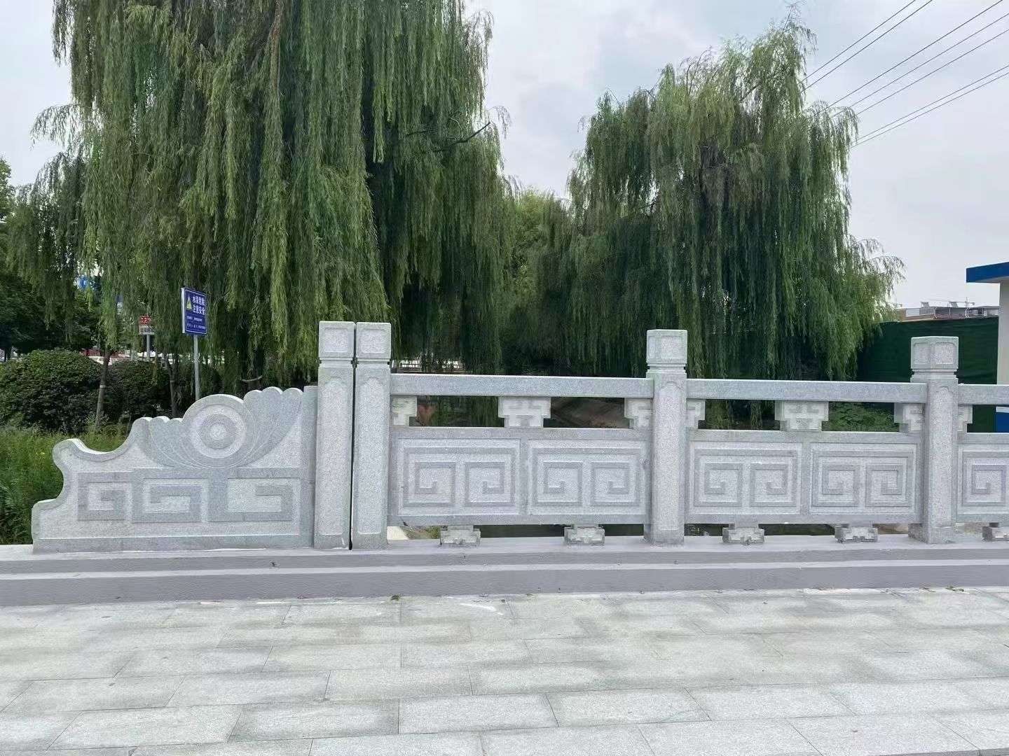 牡丹江 芝麻灰桥栏杆、河道栏杆安装效果