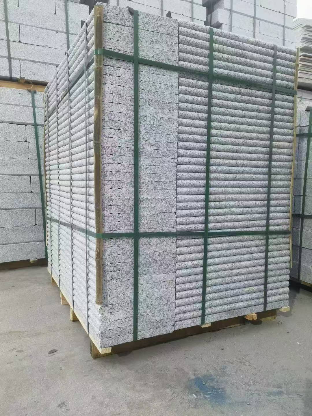 牡丹江 芙蓉白3公分厚磨圆边、拉槽，楼梯踏步